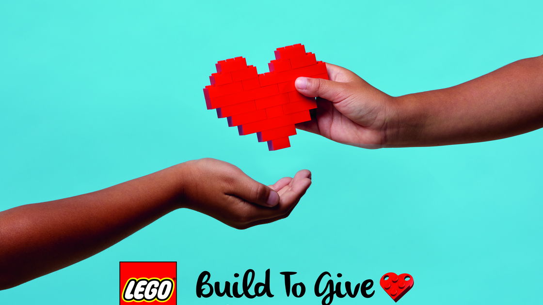 Copertina di Build to Give: LEGO e ABIO costruiscono il Natale dei bambini in ospedale