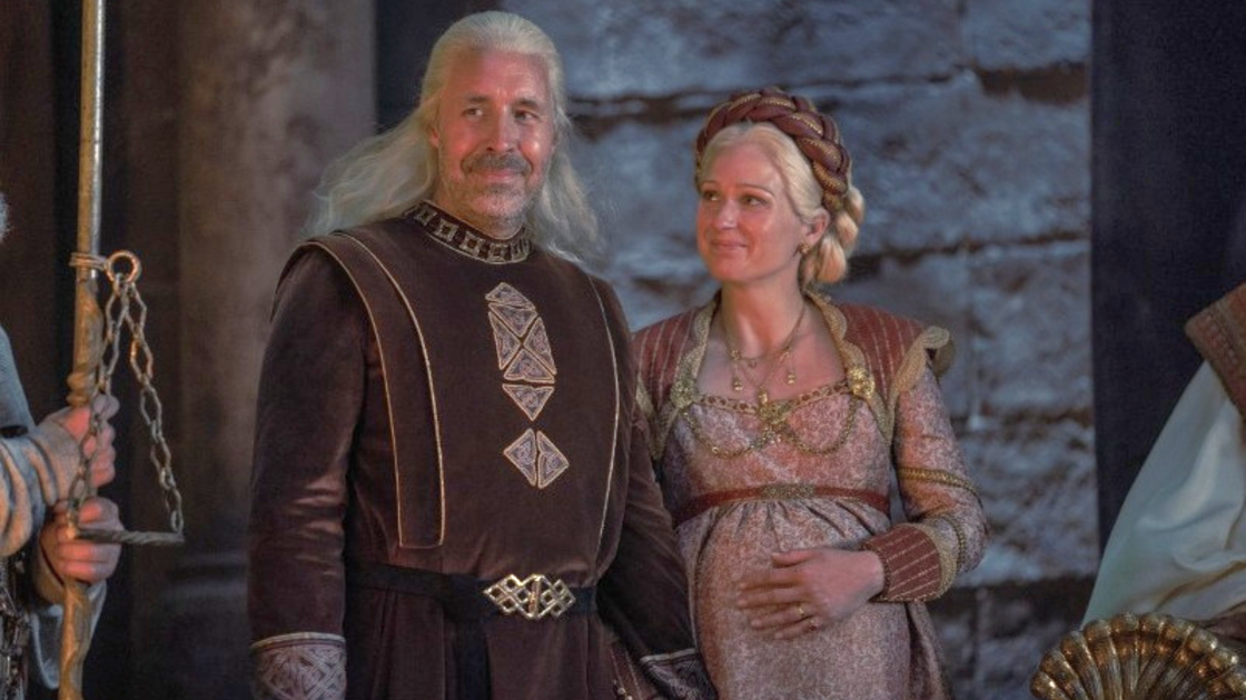 Copertina di L'affetto dei fan travolge Re Viserys di House of the Dragon (e lui ringrazia)