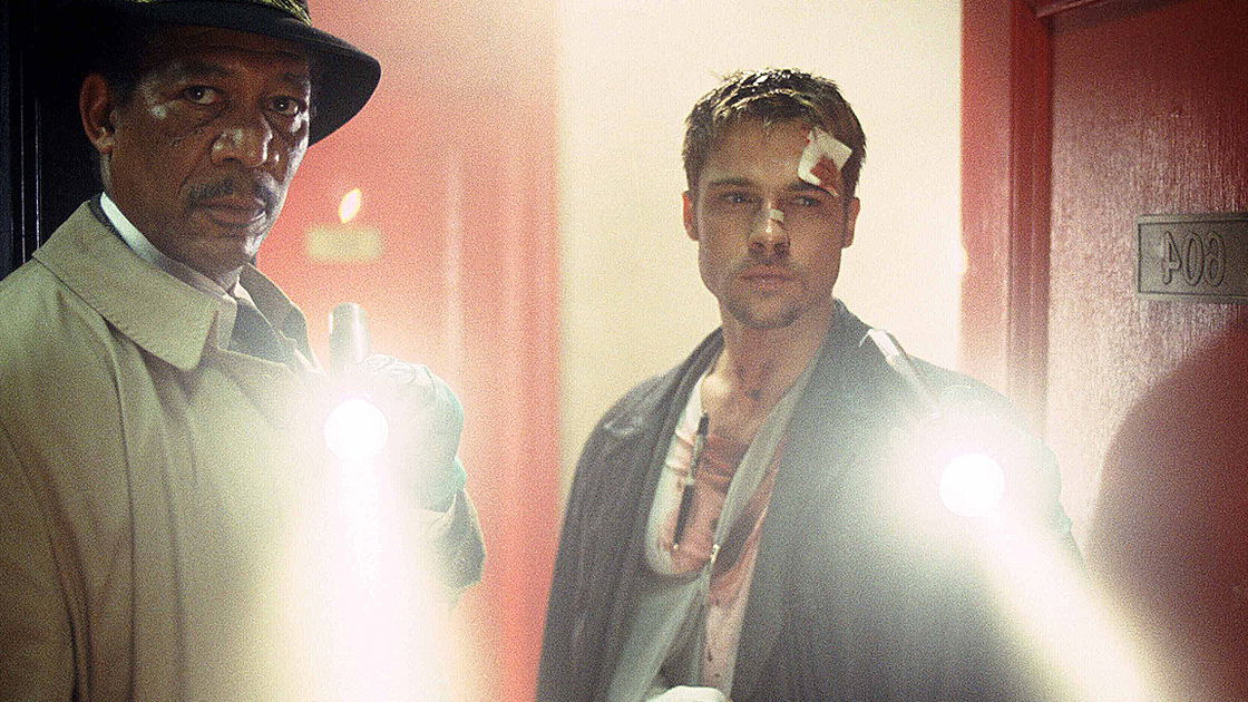Copertina di Seven, i segreti del finale shock del film con Brad Pitt e Morgan Freeman