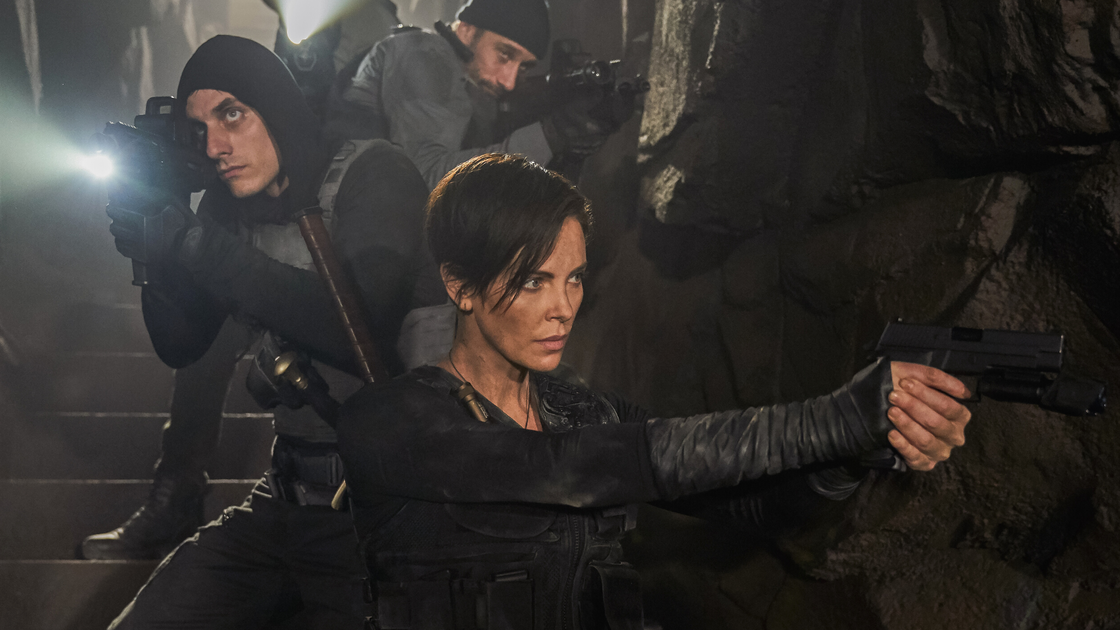 Copertina di The Old Guard: cosa sappiamo (finora) del film Netflix con Charlize Theron e Luca Marinelli