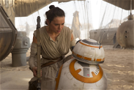 Copertina di Star Wars: la spada laser di Rey mostrata nel dettaglio offre nuove informazioni