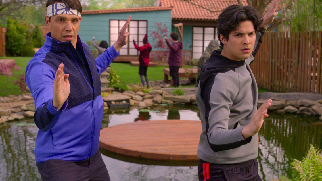 Copertina di Cobra Kai 5, riprese terminate: cosa si sa sulla prossima stagione della serie Netflix?