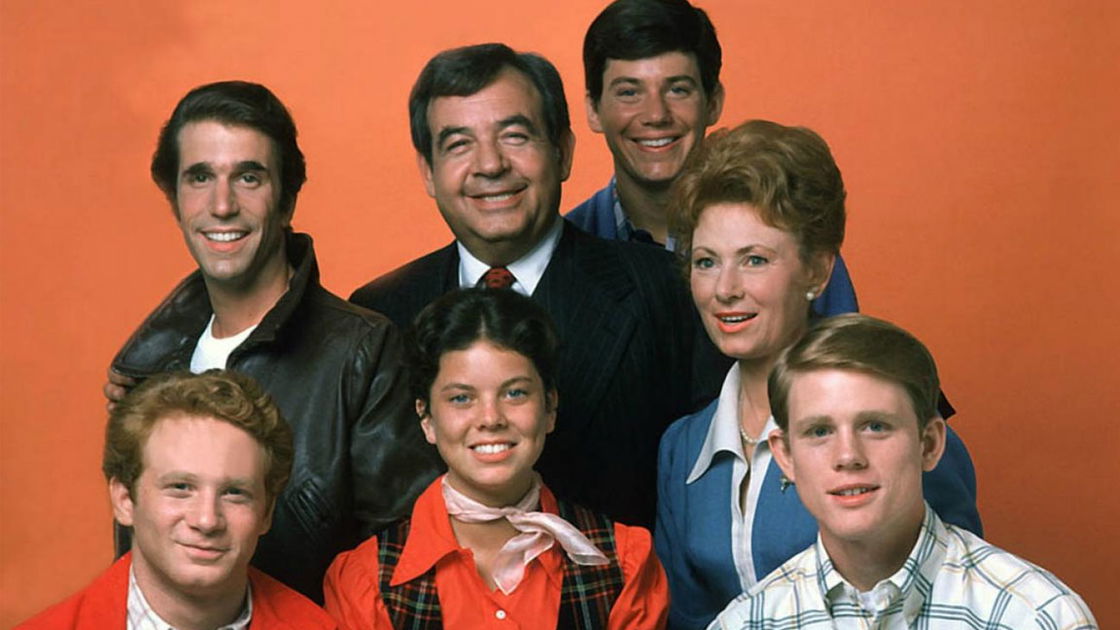 Copertina di Happy days, il cast completo ieri e oggi