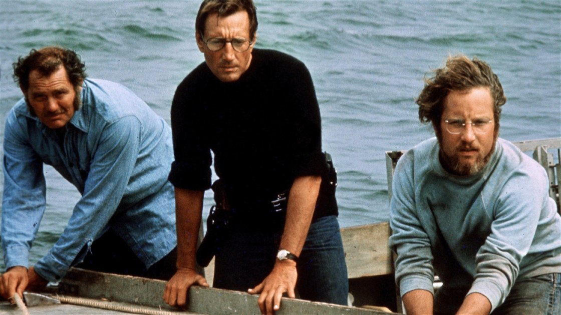 Copertina di Lo squalo: tutti i capitoli della saga, dai libri al film di Spielberg