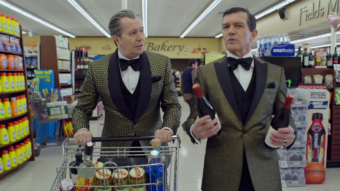 Copertina di I soldi sporchi, veloci e divertenti di Soderbergh: la recensione di The Laundromat da Venezia 76