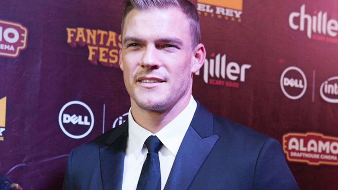 Copertina di Alan Ritchson sarà protagonista di Jack Reacher: le novità sulla serie Amazon