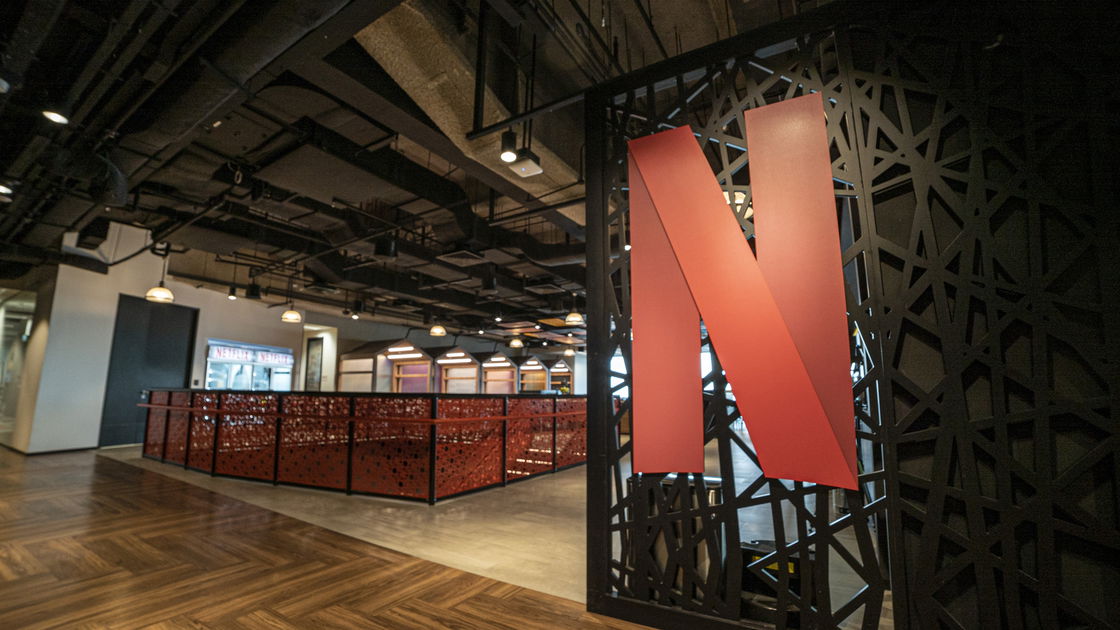 Εξώφυλλο του Netflix Revolution: έρχεται η ζωντανή ροή