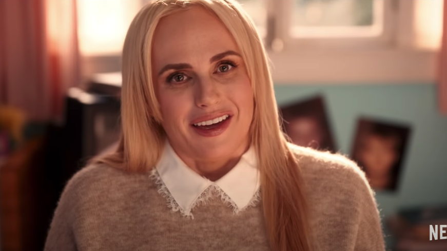 Εξώφυλλο Rebel Wilson στο τρέιλερ Forever Cheerleader | Netflix