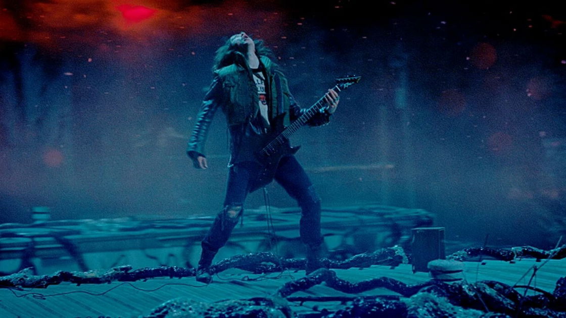 Copertina di Stranger Things 4: Eddie e i Metallica? Non era previsto