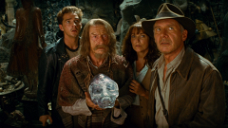 Omslaget till Harrison Ford talar om framtiden för Indiana Jones
