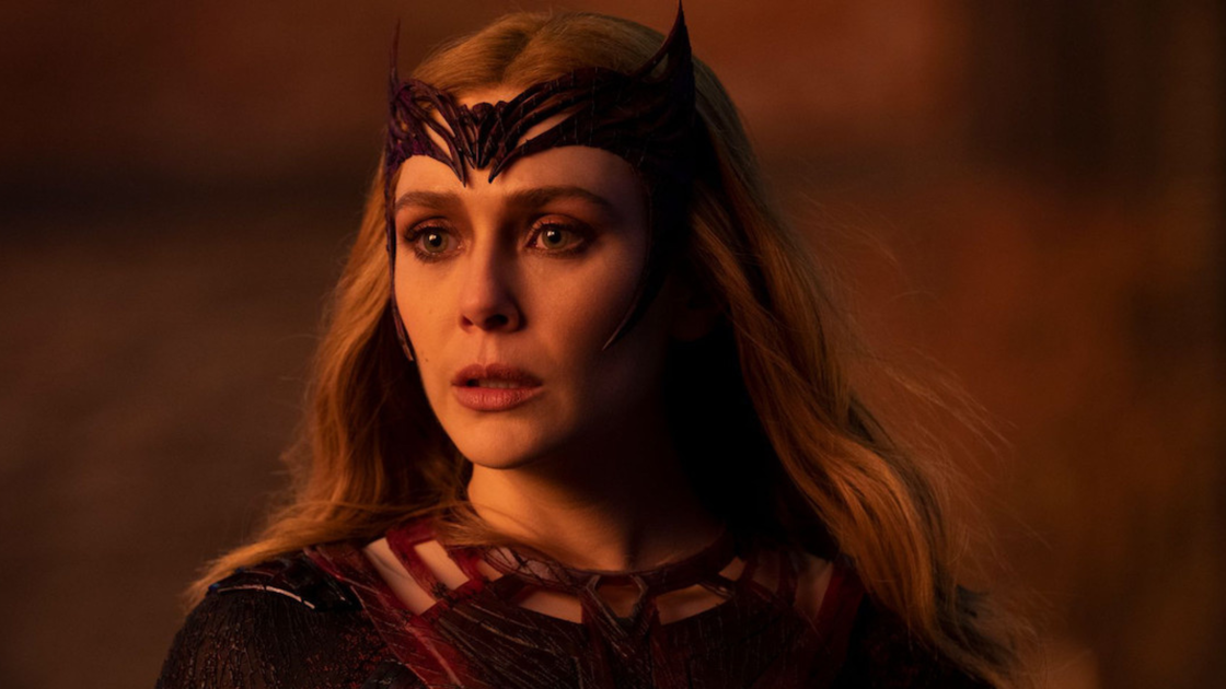 Copertina di Elizabeth Olsen sul destino di Scarlet Witch nell'MCU