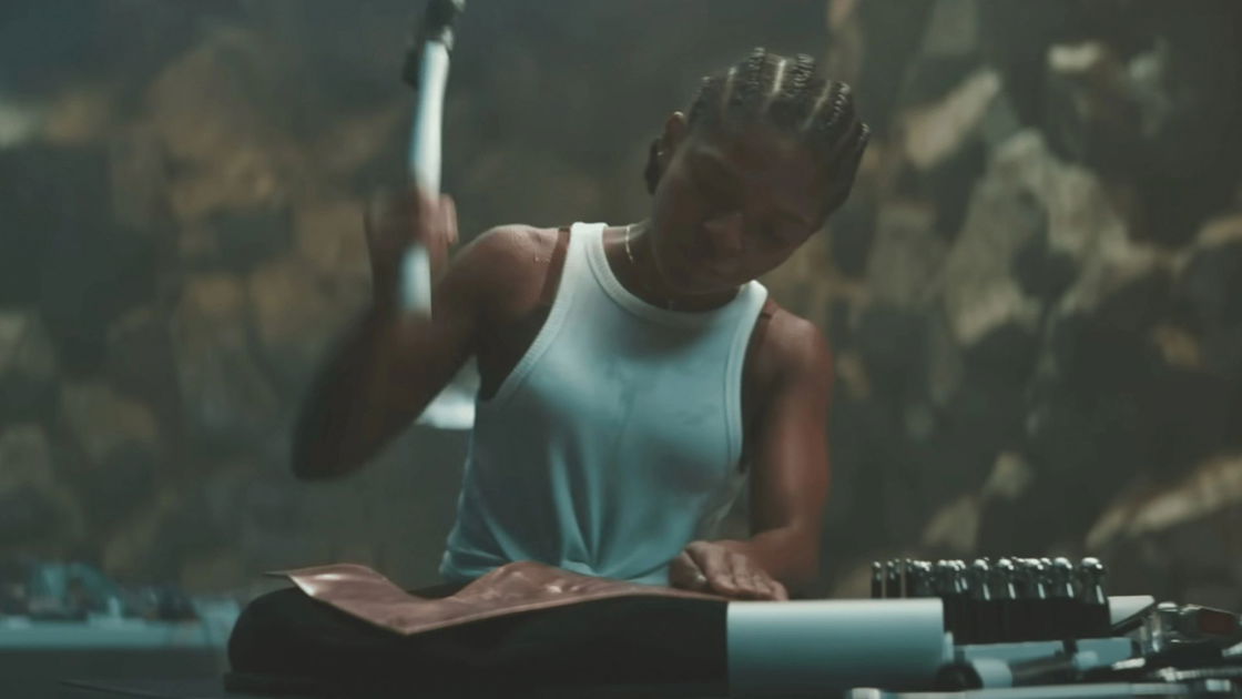 Copertina di 7 cose da sapere su Ironheart, l'erede di Iron Man